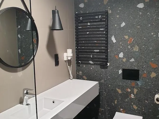 - Bialaperla Sienna (Klodzko)